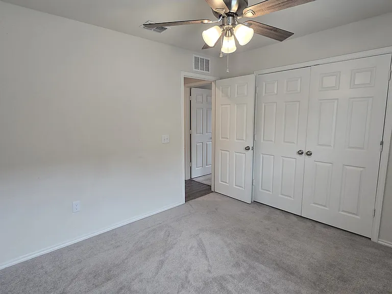 1121 Waggoner Dr — Photo 20