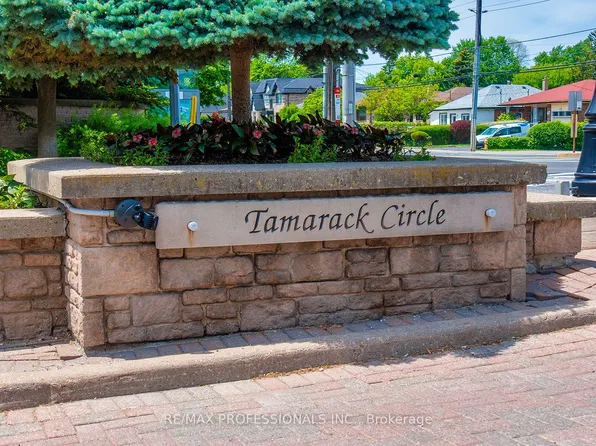 7 Tamarack Cir, Toronto, ON M9P 3T9