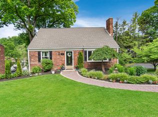 166 Woodland Dr, Pleasant Hills, PA 15236