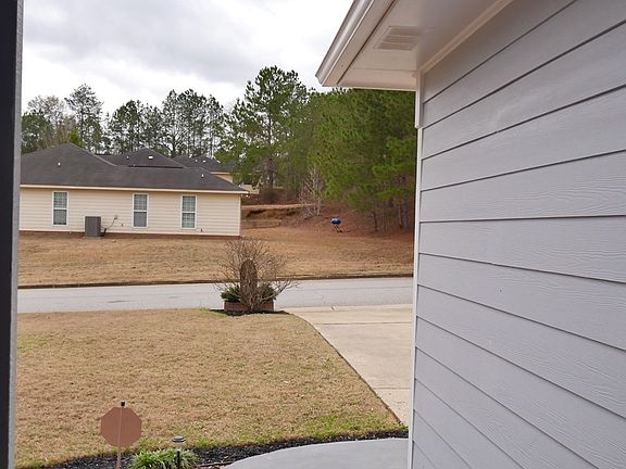 3rd image of 5817 Glenmere Dr