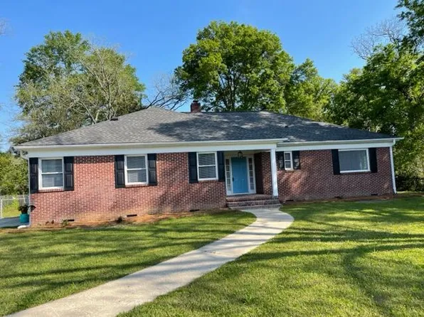 739 Hagood Ave, Barnwell, SC 29812