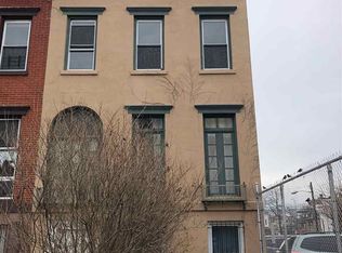 694 Bergen Ave APT 3, Jersey City, NJ 07304