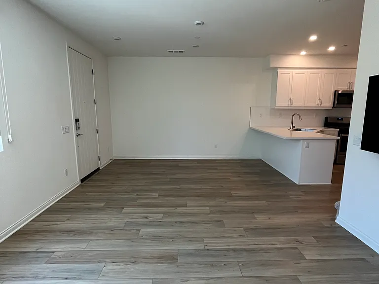 54 Harmony Dr — Photo 12