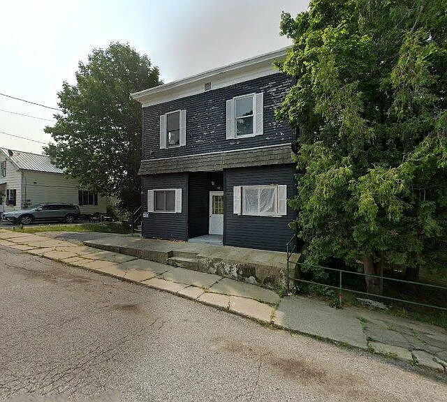 96 Elm St #B — Photo 1
