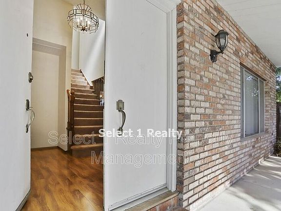 5th image of 1119 Albans Ct