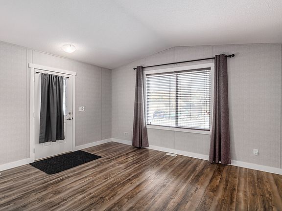 4th image of 610 Katherine Rd #62