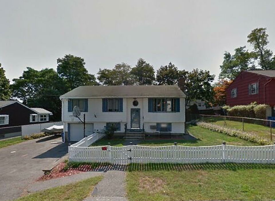 2nd image of 17 Lasalle Ave