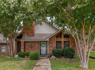 1507 Ranchview Ln, Carrollton, TX 75007