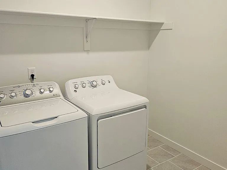 10027 N Torreya Dr — Photo 10