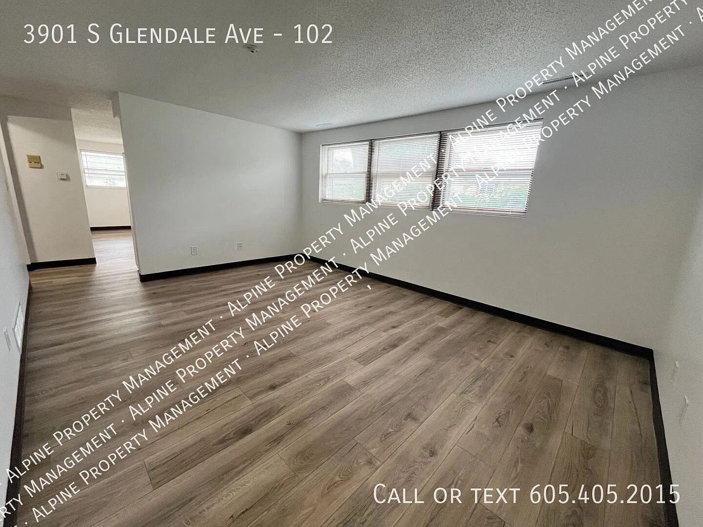 Rent Special - Spacious 1 Bed Apartment For Rent!! — Photo 3