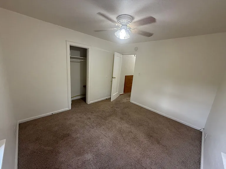 534 Dewey Ave — Photo 4