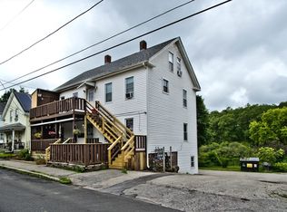 9 Pearl St, Webster, MA 01570