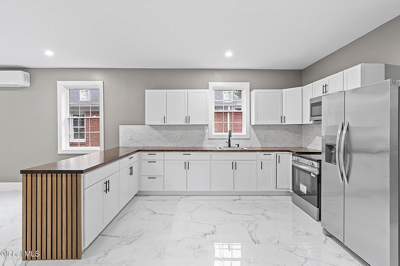 2nd image of 29 Marshall Avenue