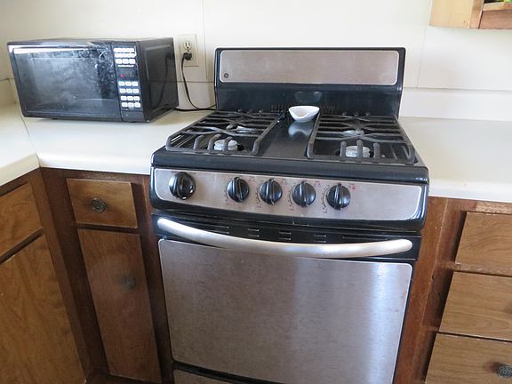 3rd image of 715 Birch St APT A1
