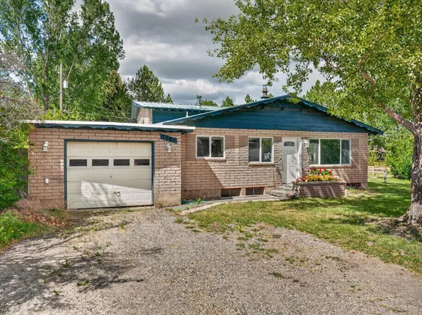 3795 E Sunnyside Rd, Ammon, ID 83406