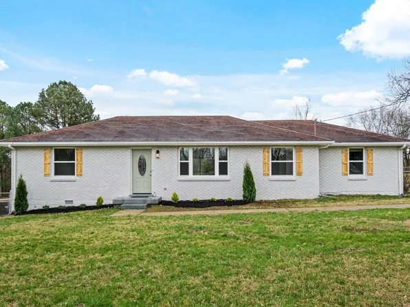 1121 Bell Grimes Ln, Nashville, TN 37207