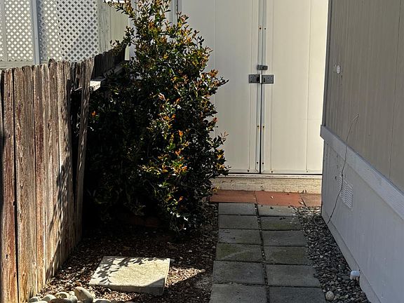 5th image of 26 Golden Inn Way