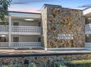 4910 Bay St NE APT 105, Saint Petersburg, FL 33703