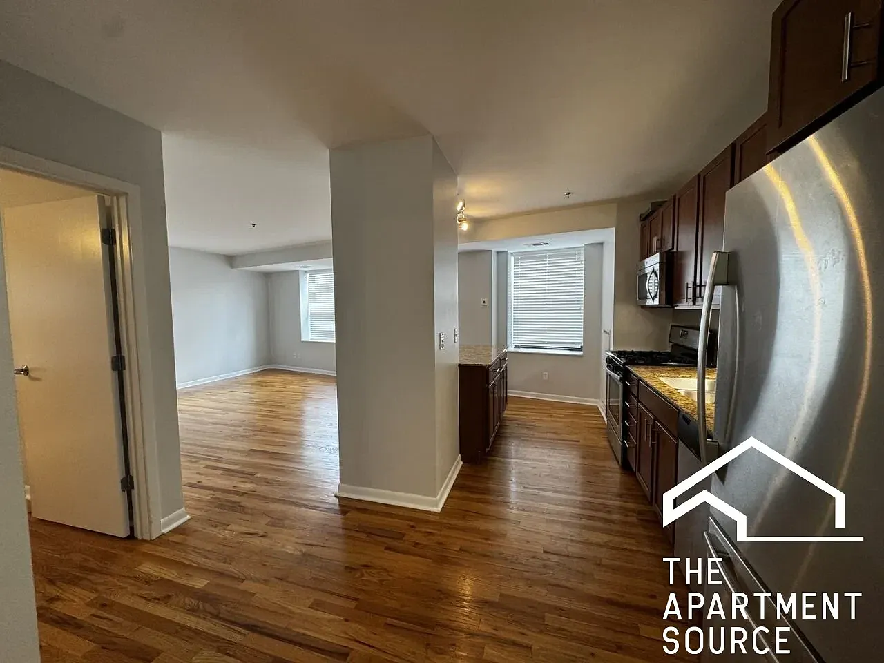 2 bed, 1100 sqft, $2,450 — Photo 4