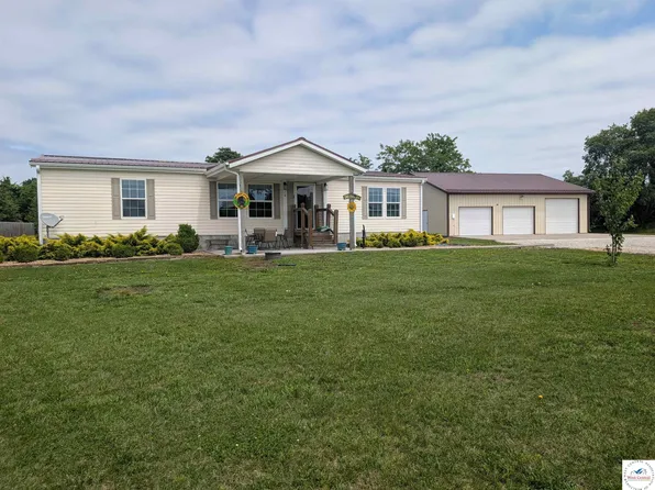 106 SE 3643p Ln, Clinton, MO 64735