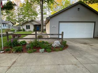 4985 Ruby Dr, Gladwin, MI 48624