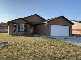 6302 Panther Ln, Pasco, WA 99301