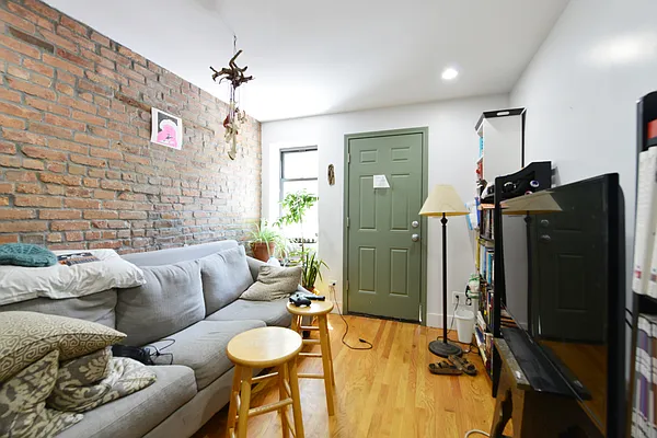 Rented by Corcoran | media 11