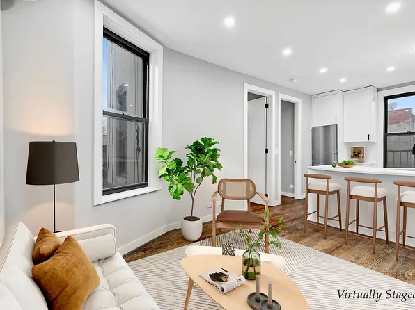 199 Prince St APT 18, New York, NY 10012