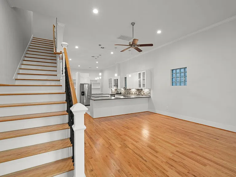 206 Burr St #A — Photo 22