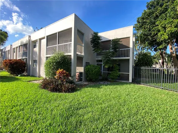 8506 OLD COUNTRY Manor #213, Davie, FL 33328