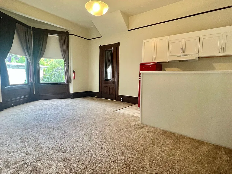placement-1423Central — Photo 5