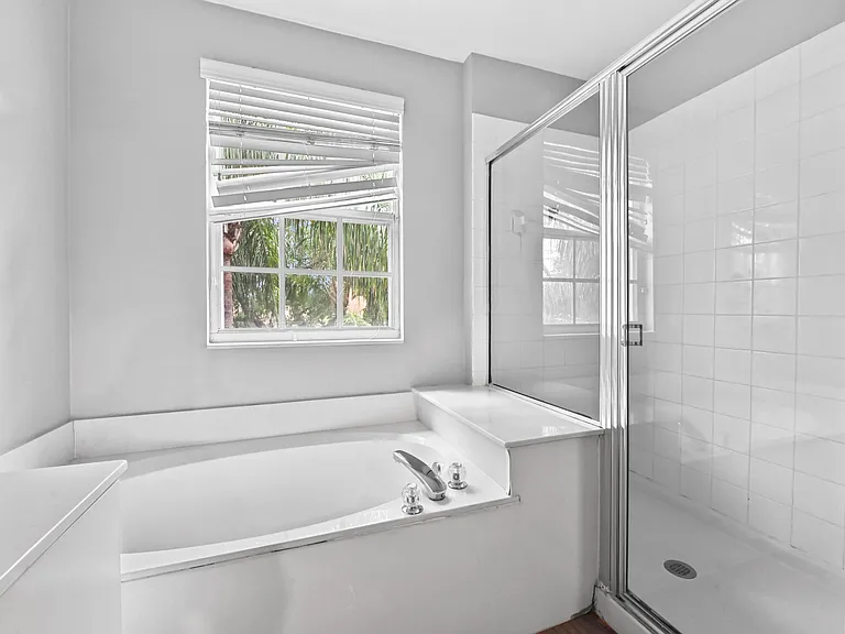 5049 Starblaze Dr — Photo 17