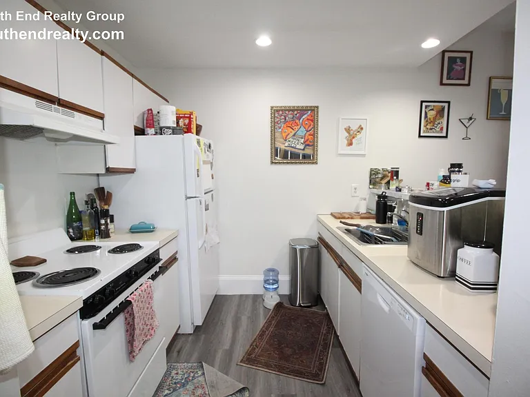 672 Massachusetts Ave #4 — Photo 4