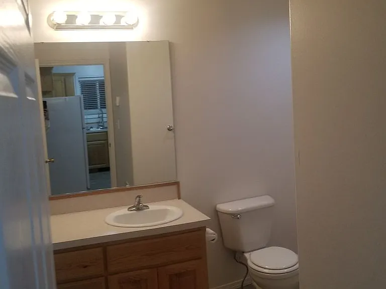 920 Anne St — Photo 5