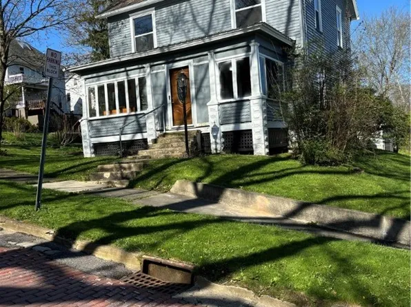 906 Lafayette St, Meadville, PA 16335