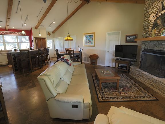2nd image of 1485 County Road 224