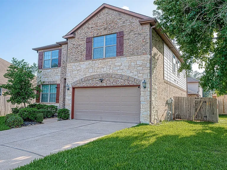 15923 Eldora Springs Ct — Photo 2