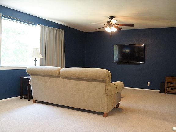 3rd image of 4710 N Rosemead Dr