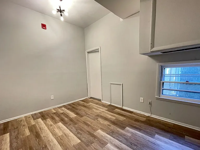 2034 Mount Vernon St #2F — Photo 8