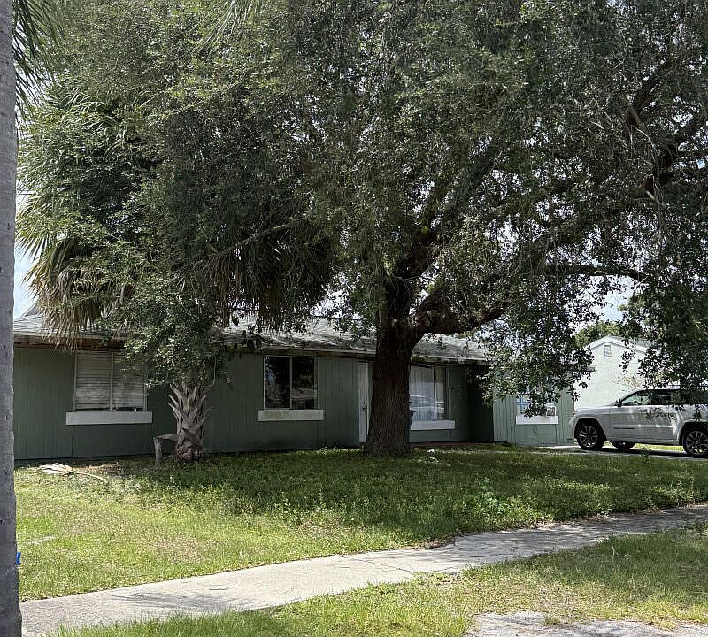 1st image of 1066 Galty Cir NE