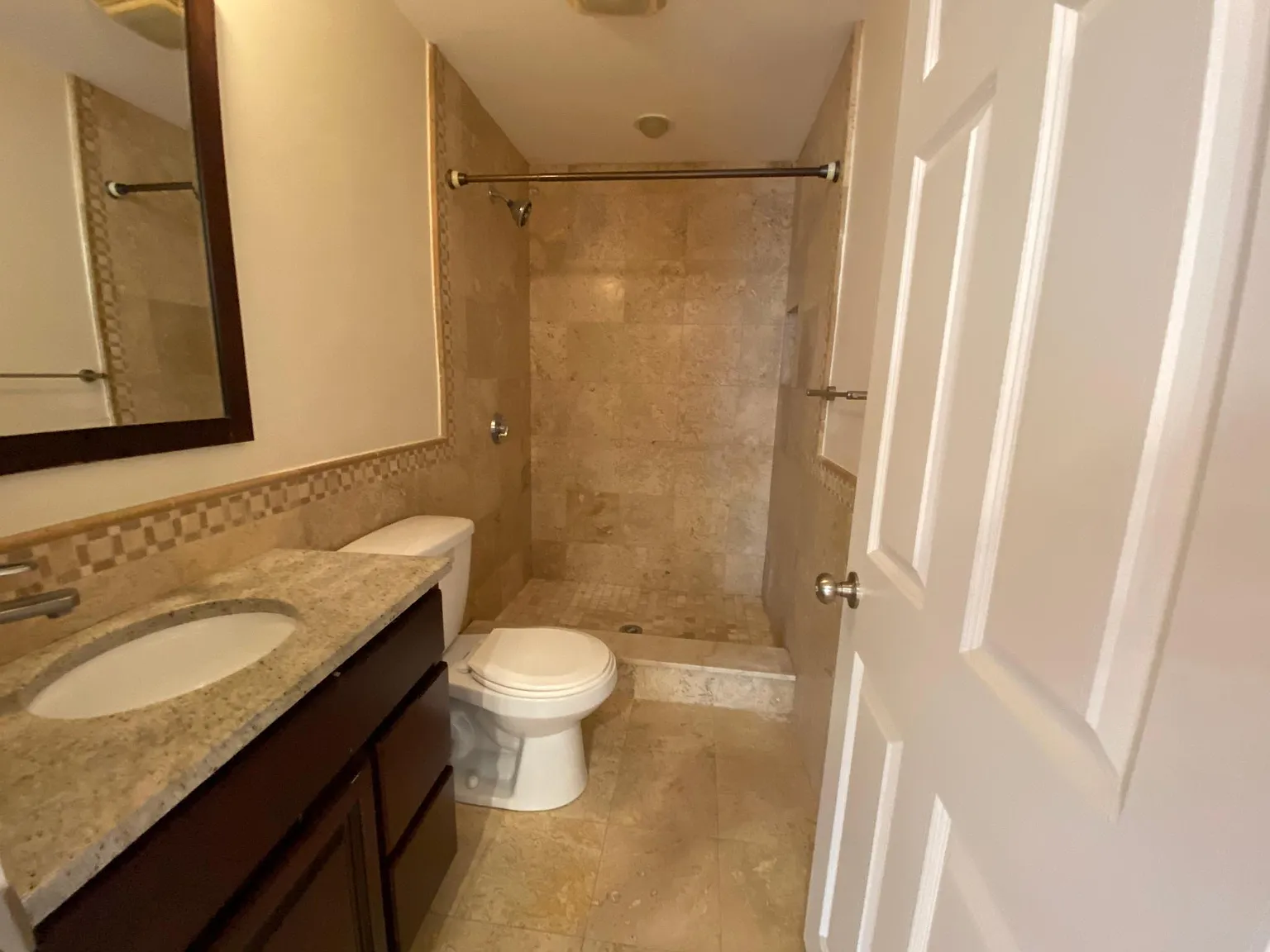2 bed, 1100 sqft, $2,600 — Photo 1
