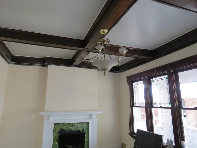 742 N 300 W — Photo 11