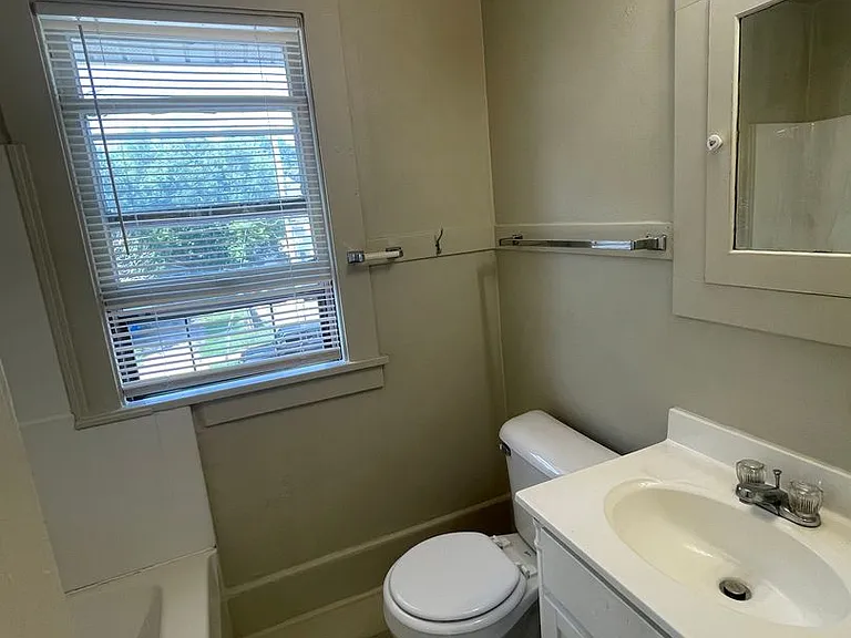 421 Scott Ave — Photo 12