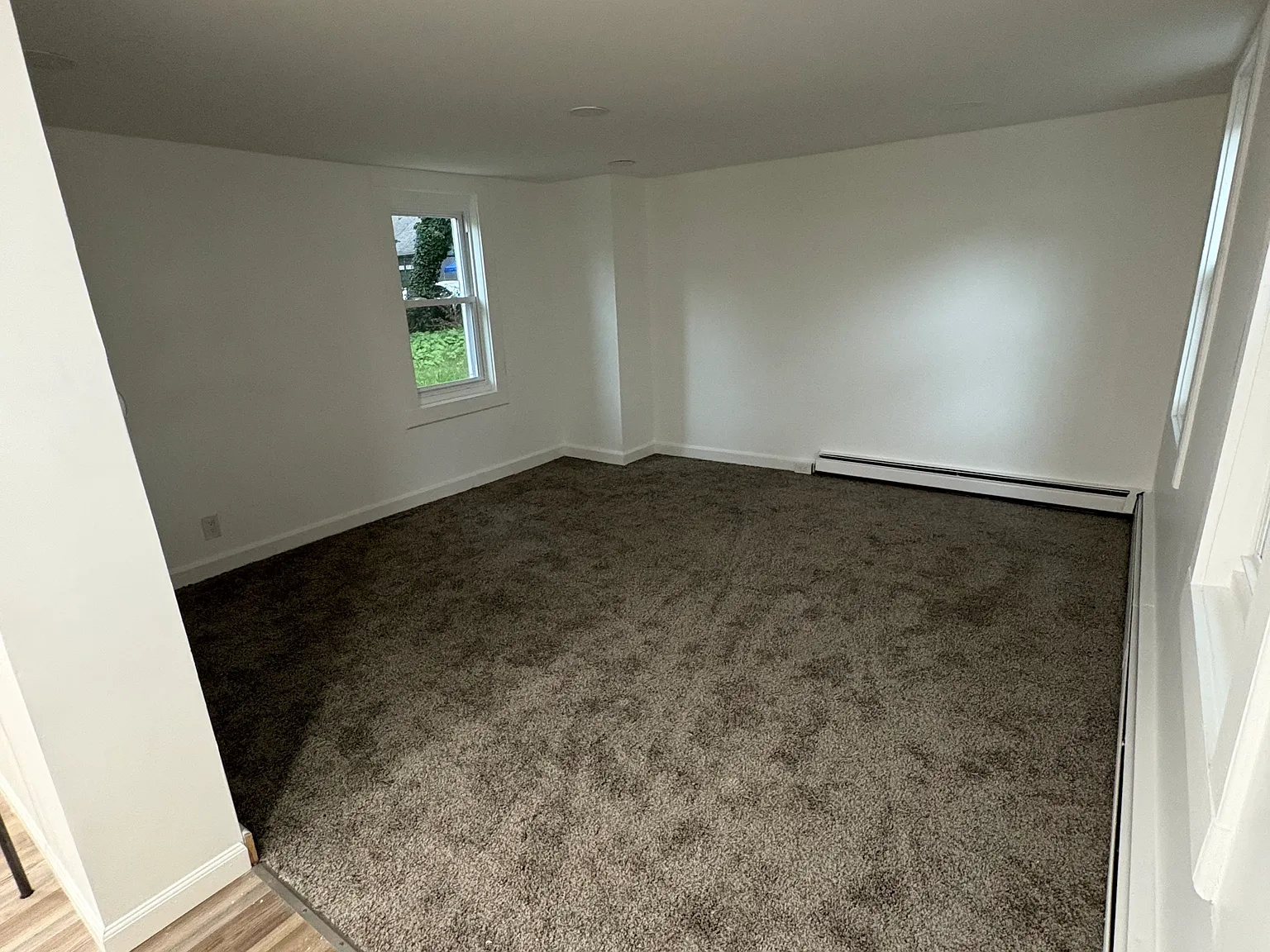 4 bed, $2,500 — Photo 3