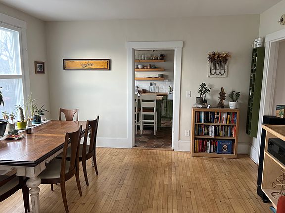 Dining room, looking into the kitchen