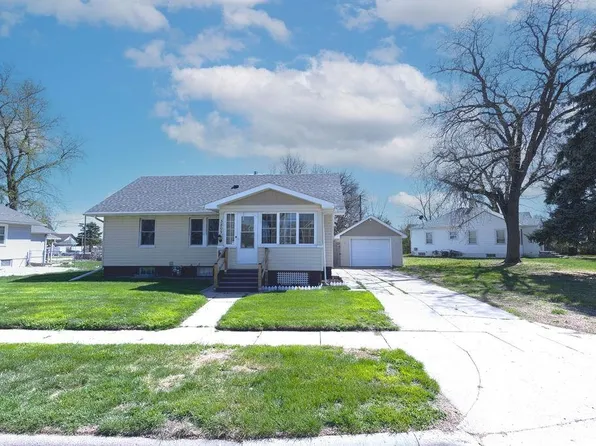 3809 13th St, Columbus, NE 68601
