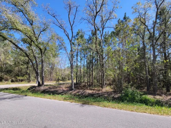 LOT 13 Red St Lot 13, Bay Saint Louis, MS 39520