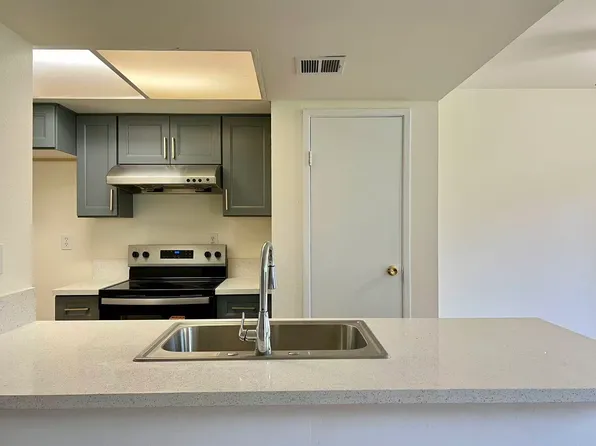967 W Calle Del Sol APT 3, Azusa, CA 91702