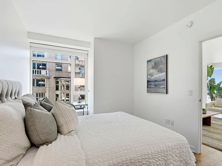 1688 Pine St #1008 — Photo 14