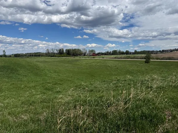 32022 268th Ave W, Foothills County, AB T1S 5M7